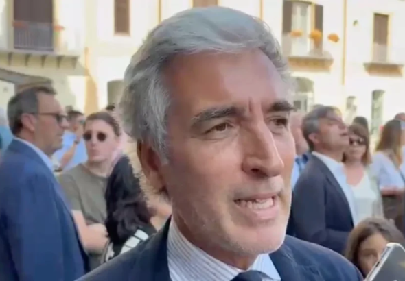Mirri: "Coach, sporting director and CEO must bring results. Higher...