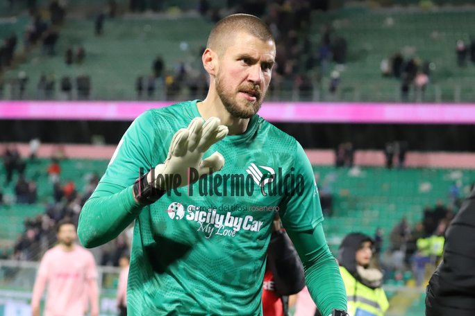 Joronen celebrates the renewal: «Palermo has entered my life. I will...