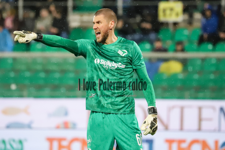 Giornale di Sicilia: "Palermo, forward with Joronen. The renewal is...