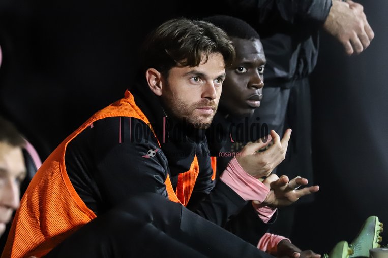 Giornale di Sicilia: “Palermo lowers the Brunori and Gomes flags”