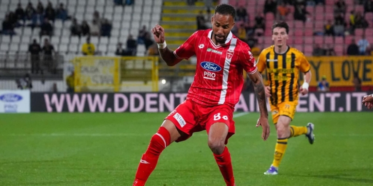 Palermo runs, Hernani signs: here is the rosanero's third shot