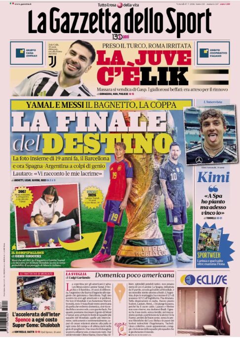 The front pages of the sports newspapers: Juventus transfer market,...