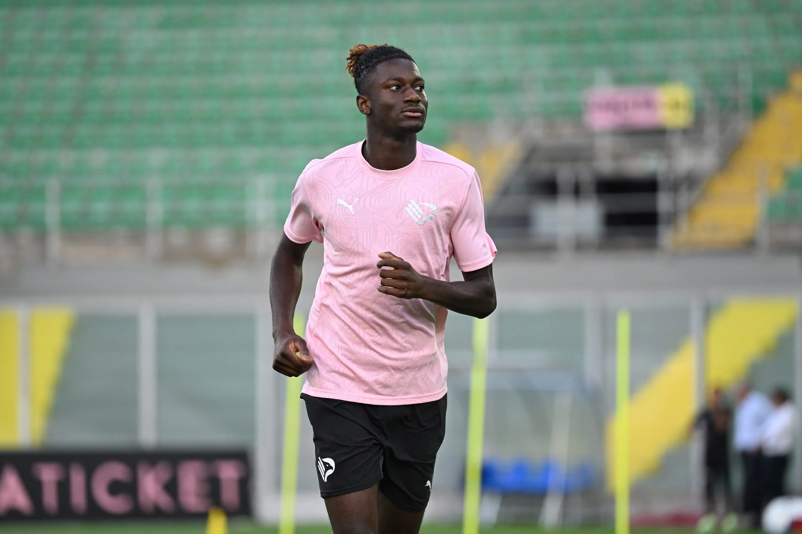 Palermo, the outgoing transfer market is unlocked: regards Lund and...