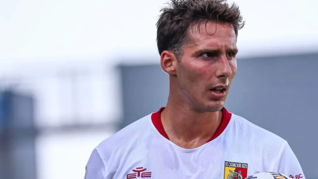 Who is Tommaso Cassandro, the new defender of Palermo