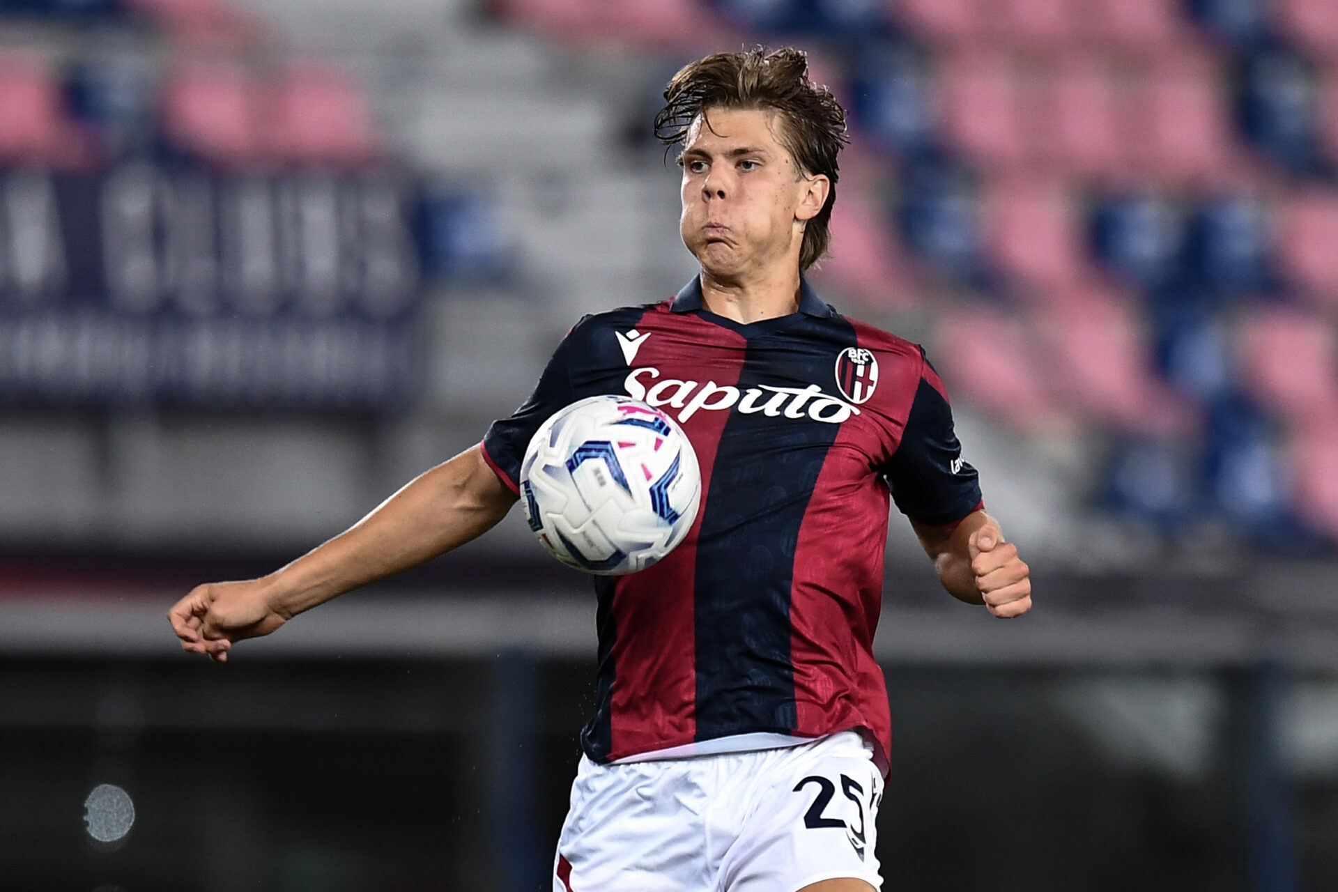 Transfer market: Bologna's Pyyhtia is back in fashion for the midfield