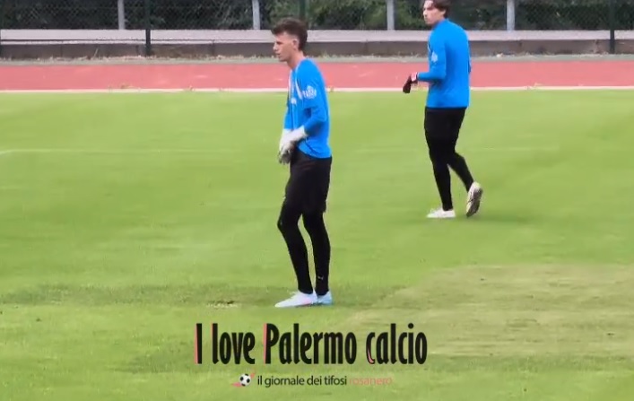 Palermo training camp, morning session in the gym: the youth players...