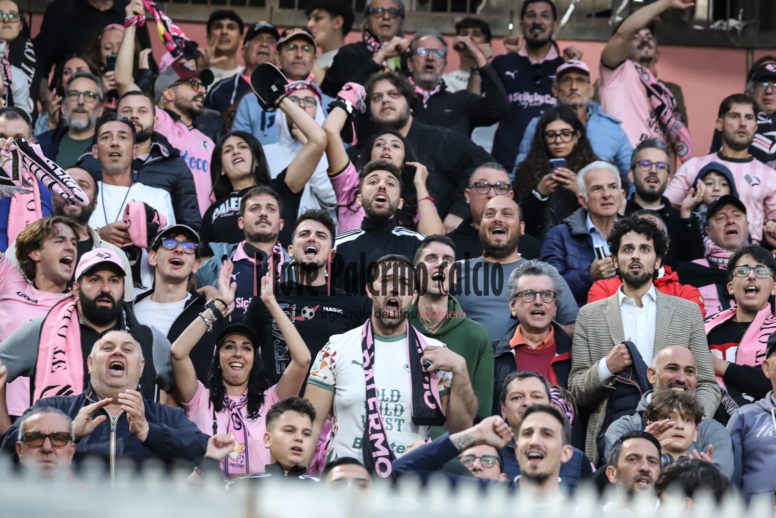 Corriere dello Sport: “Euro 2032, race to the stadiums: Rome dreams...