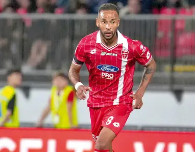 Repubblica Palermo: “Hernani signs for the pinks and takes the keys...