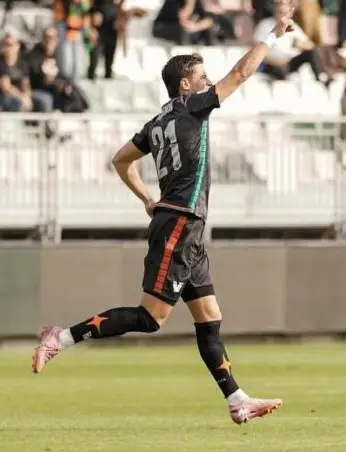 La Nazione: “Pisa on Compagnon: also challenge Palermo for Venezia's...