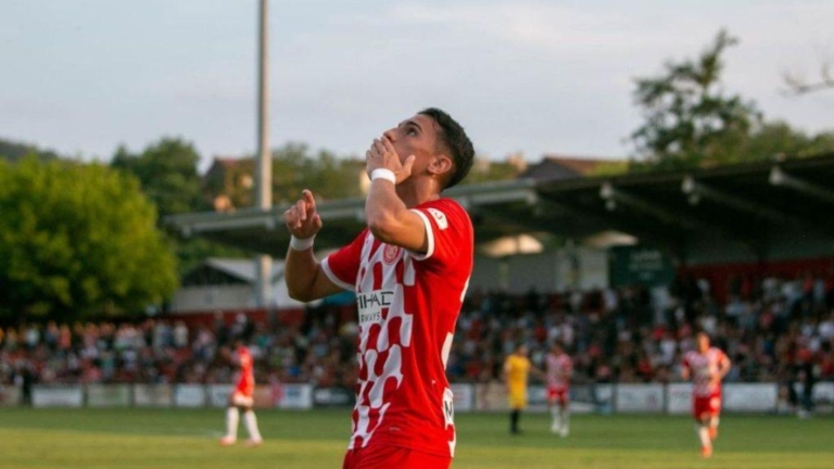 Palermo, eyes on Iker Almena as an alternative to Strefezza