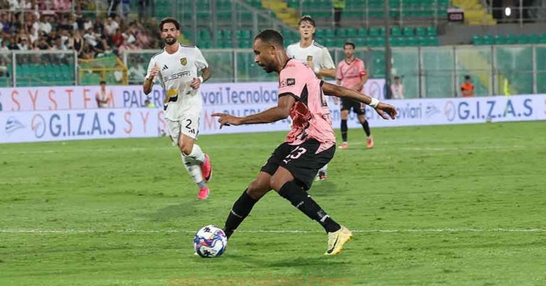 Serie B, Arezzo - Palermo LIVE: the official lineups...
