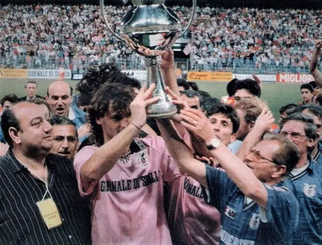 Palermo-Lecce, sweet memories of promotion with a... defeat