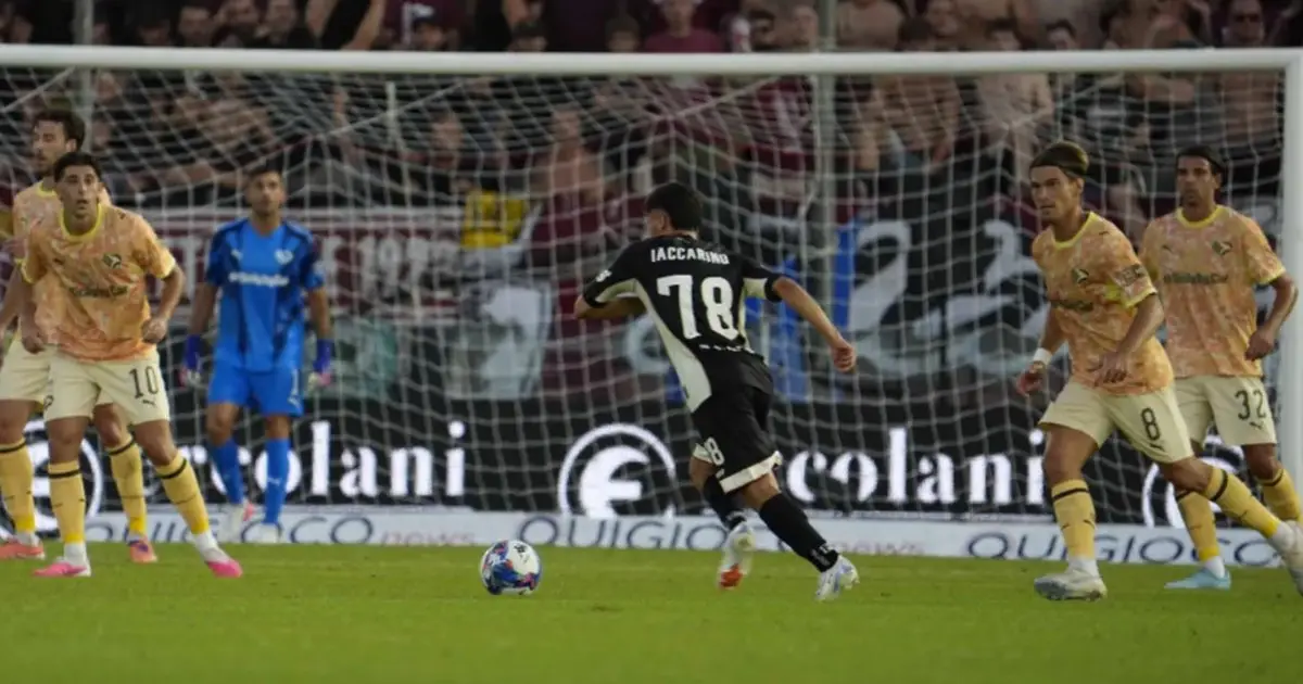 Corriere dello Sport: "Arezzo-Palermo 2-3, the report