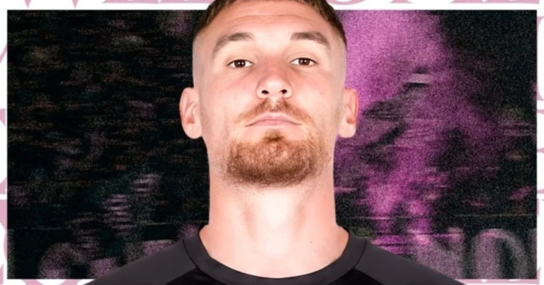 Palermo, official arrival of Gabrielloni from Como on...