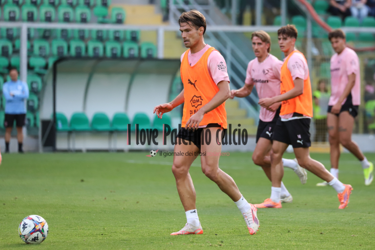 Repubblica Palermo: "Moreo, no to Palermo. Hellas tries Segre"