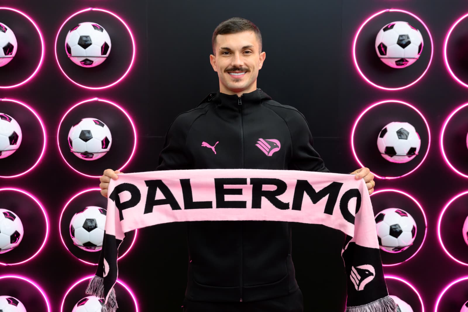 Strefezza introduces himself: «Palermo is a Serie A place, I will...