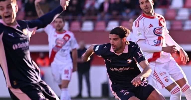 Palermo, it's a revolution in the Cup: in defense it's