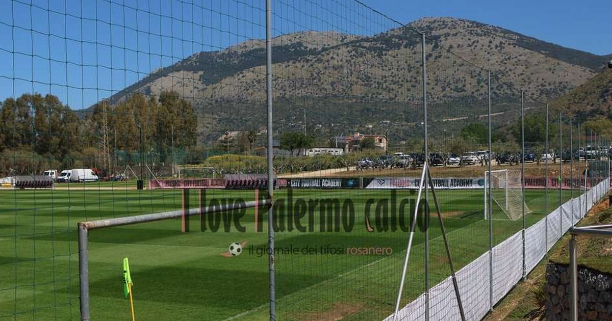 Palermo, double session in Torretta: strength and work on