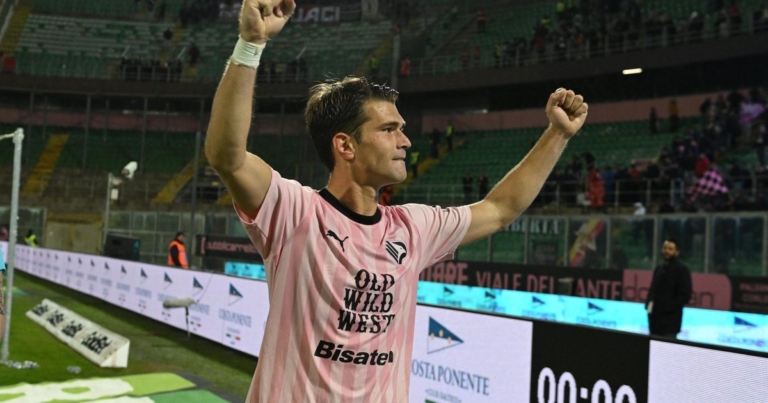 Secrets: "My dream is to win the championship here, we