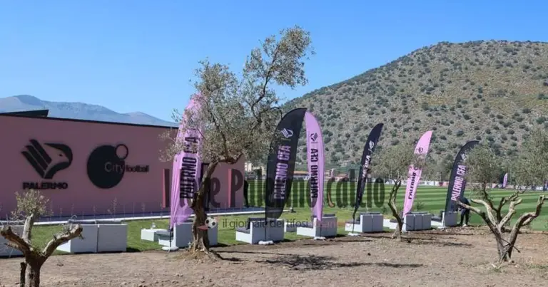 Palermo, morning session in Torretta: Inzaghi works on