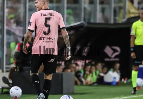 League B: "Palumbo is the 6th day Player of the Week". Gol