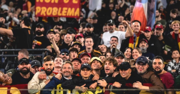 Roma-Genoa, Last in South Curva with the Palermo hat