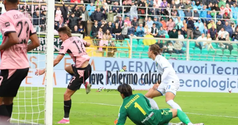 Serie B, Palermo beats the Carrarese 2-1 and flies to 22